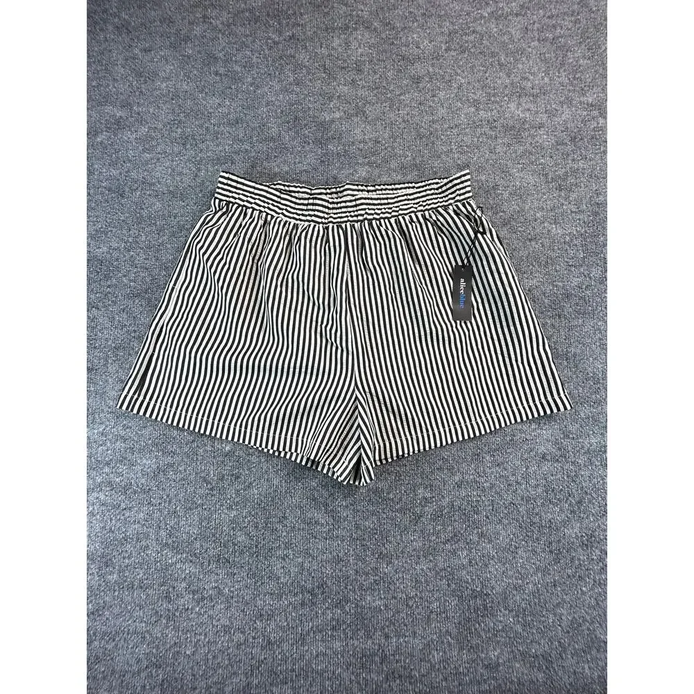 Alice Blue WMS XL Black& WT Striped Pull On Shorts Elastic Waist NWT Lightweight - Picture 1 of 6